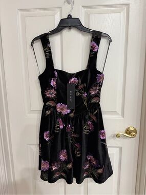 New Elliatt Black Velvet Floral Embroidered Clio Mini Dress